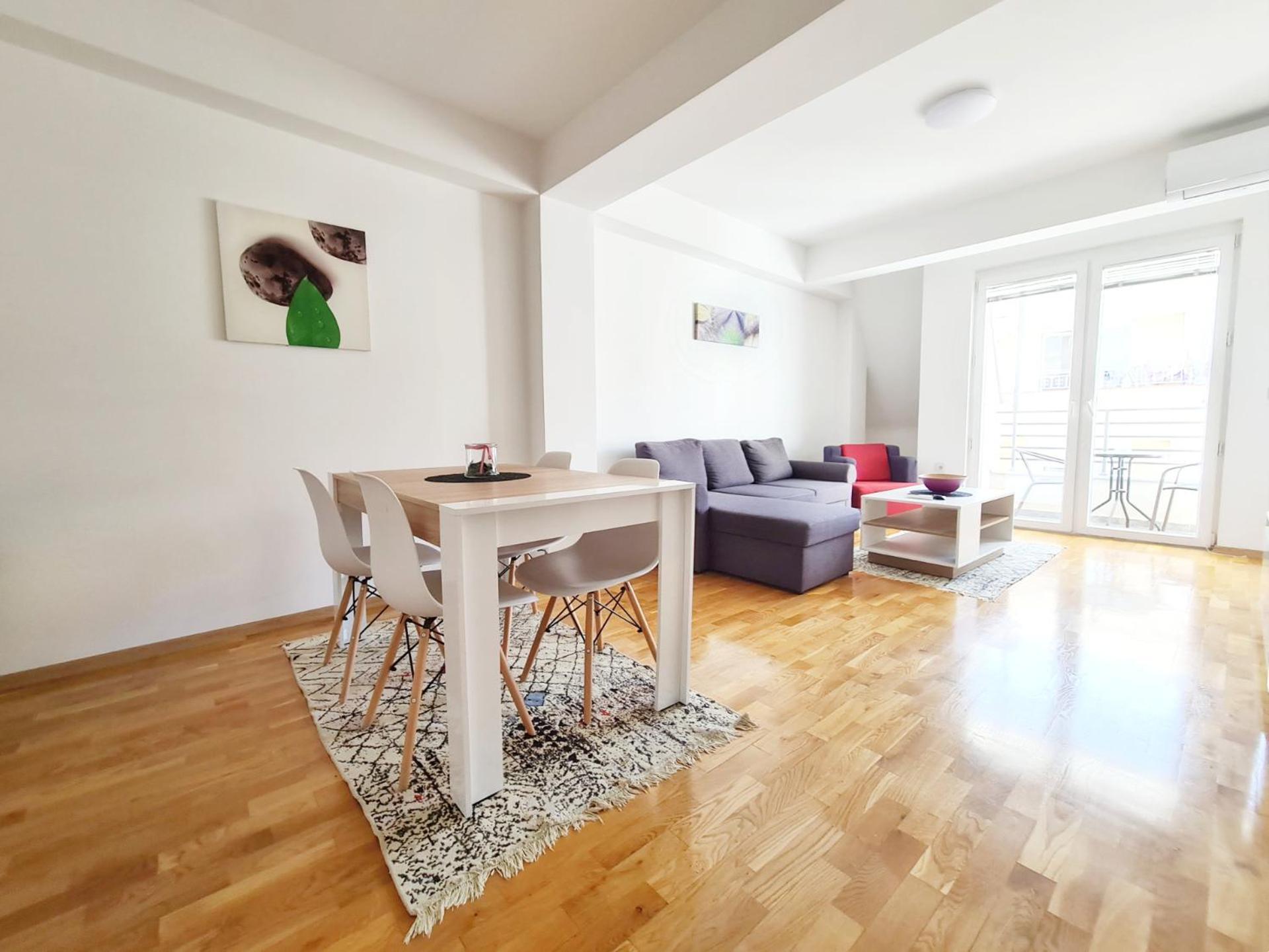 Apartament Smart